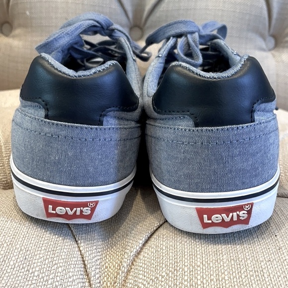 Men’s Vans/LEVIS TURNER SLUB CHAMBRAY Sneakers - Picture 4 of 9